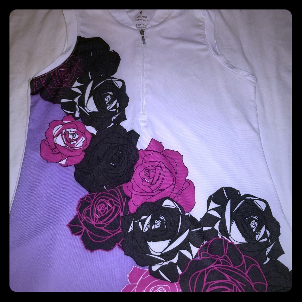 Jennifer Lopez sleeveless shirt size small